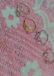 Charming Set of 4 Rings