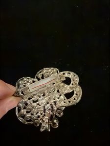 Sparkling Flower Brooch