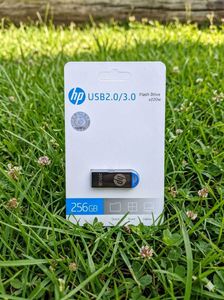 HP 256GB USB 2.0/3.0 Flash Drive