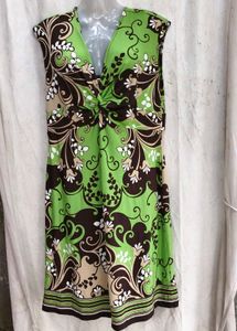 13238. Green Floral Twist Front Dress