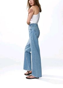 Light Wash Wide Leg Jeans