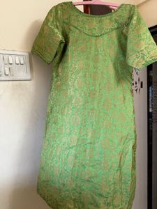 Parrot Green Boat Neck Kurta