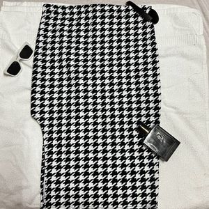 New With Tag Animal Printed  Midrise Side Slit Skirt