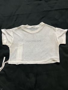 White Cropped T-Shirt with "PRESENTIMENT"