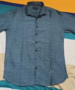 Van Heusen Slim Fit Men's Shirt