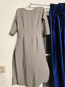selling beautiful quarter sleeved kurta