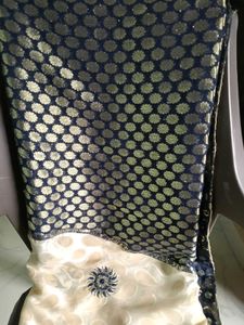 GentlyUsed Elegant Blue&amp;Gold ZariWork Saree-WithBl