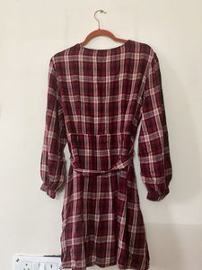 Chic Plaid Button-Up Dress