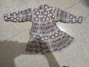Cozy Geometric Print Knit Sweater