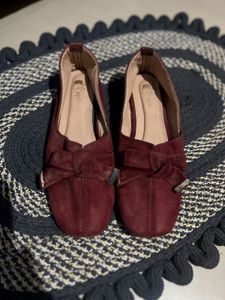 Chic Burgundy Ballerina Flats with Bow Detail
