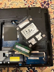 Samsung RV411 Laptop