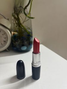 MAC Cream sheen “Pearl” Collection:Dozen Carnation
