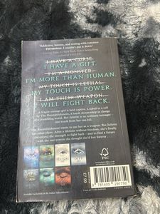 Shatter Me by Tahereh Mafi
