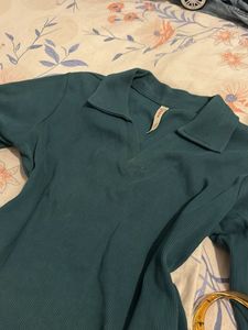 Stylish Teal Ribbed Collared Top
