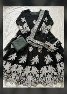 Elegant Black Kurta Set with Silver Embroidery