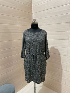 ZARA Elegant Black Patterned Tunic Top
