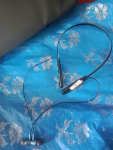 Name : Bluetooth earphone neckband Battery charge time : 2 hours Color : multi With A Type C Cable