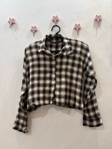 Brown and white checkerd crop shirt