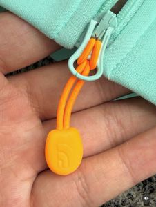The north face women’s zipper