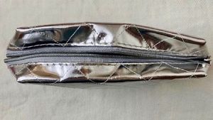 🆕Faces Canada Silver Wallet/MakeupcosmeticPouch
