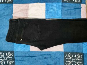 Black Straight Fit Jeans