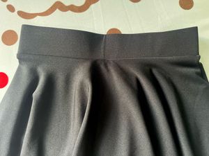 Black mini Skirt