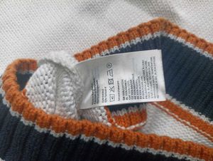 H&amp;M Men's V-Neck Sweater Vest