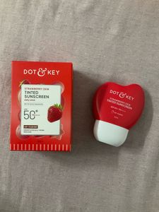 DOT & KEY Tinted Sunscreen - Strawberry Dew