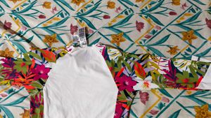 Decathlon Swim / Surfing top