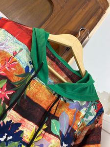 Vibrant Floral Print Hoodie Top