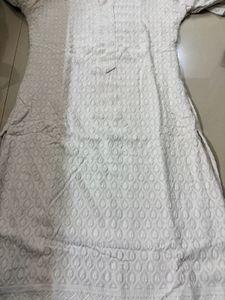 Elegant White Chikankari Kurta