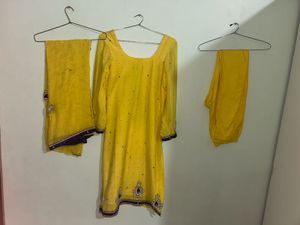 Yellow Indian Salwar Kameez