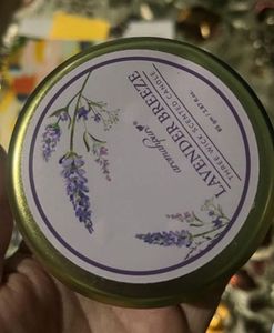 Aromahpur Lavender Breeze Candle