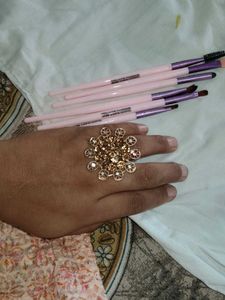 Makeup Brush Set - Pink &amp; Purpl or uske sath ring