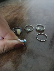Set of 5 Chic Rings