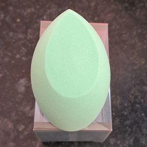 Sugar Pop Dab&amp; Blend Makeup Sponge