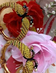 Stunning Peacock Bangle Set
