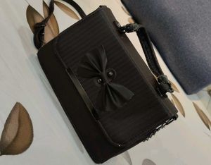 Chocolate Brown Bow Sling Bag 🤎✨