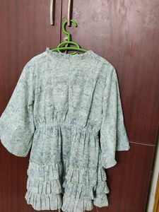 Western top with clinched waist