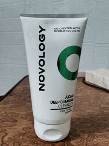 Novology Acne Deep Clearing Cleanser