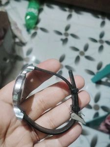 Glory Quartz Women's Watch
