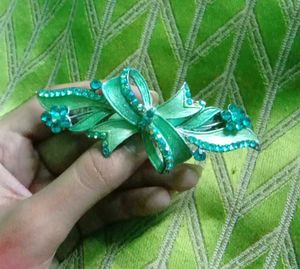 Sparkling Green Bow Hair Clip
