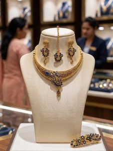 Stunning Ethnic Jewellery Set + Hair Clip