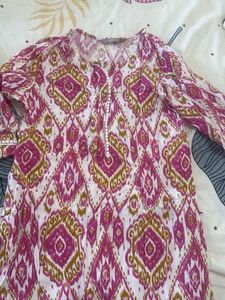 Beautiful Pink & White Patterned Kurta