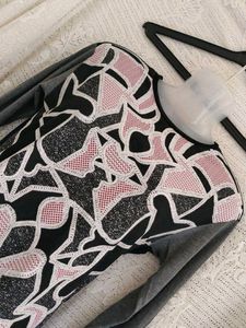 ZARA Unique Graphic Print Long Sleeve Top