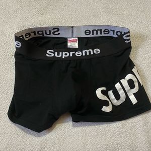 Supreme Black Boxer Briefs