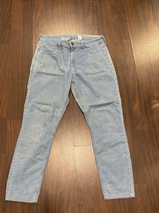 Light Wash Skinny Jeans