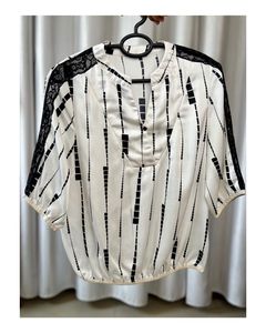 Stylish White & Black Print Top