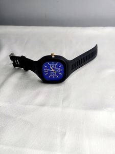 New Black Rubber Belt Square Dial Analog Sports Wa