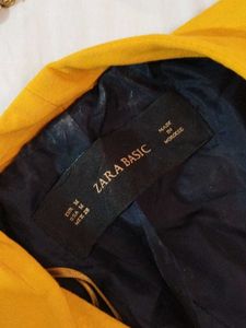 Chic Yellow Blazer with Zipper Accents